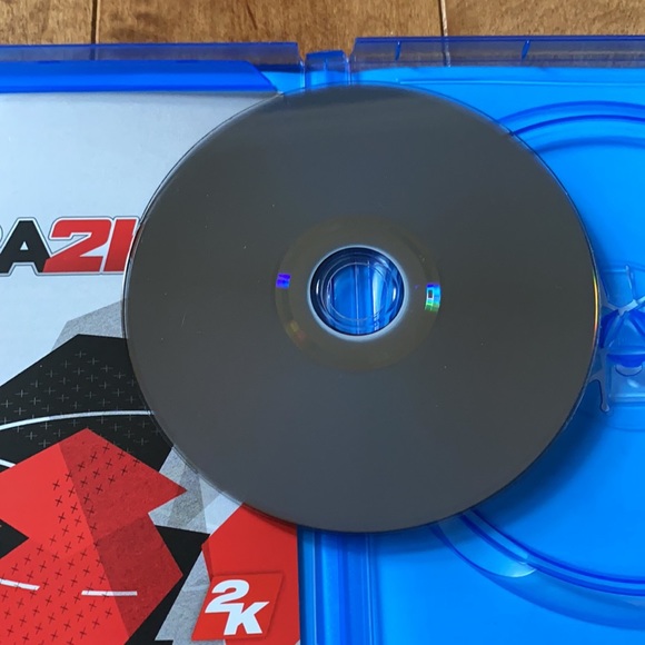 NBA 2K18 PS4 Game - Picture 4 of 5